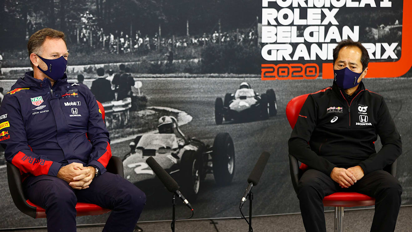 Christian Horner, Team Principal, Red Bull Racing and Toyoharu Tanabe, F1 Technical Director, Honda in the press conference 