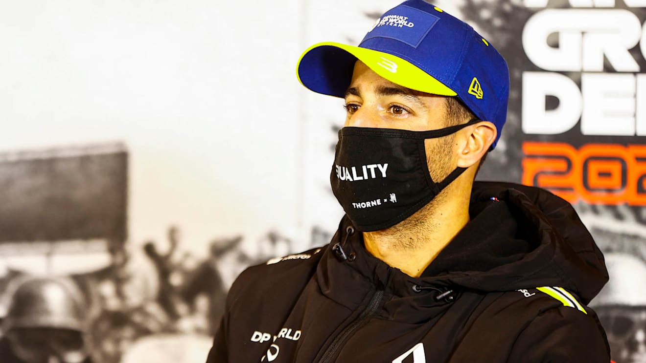 Daniel Ricciardo, Renault F1 in the press conference 