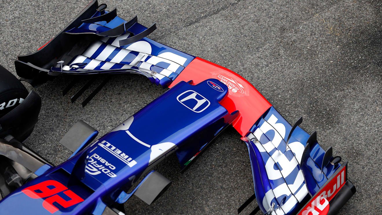 Scuderia Toro Rosso STR13 nose and front wing detail at Formula One Testing, Day One, Barcelona, Spain, 26 February 2018. © Sutton Images