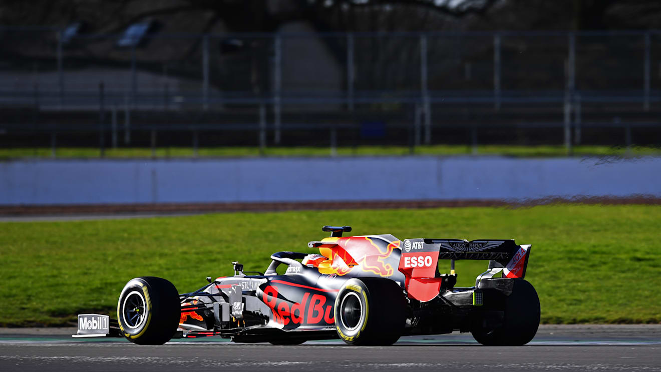 It retains the now-traditional Red Bull livery