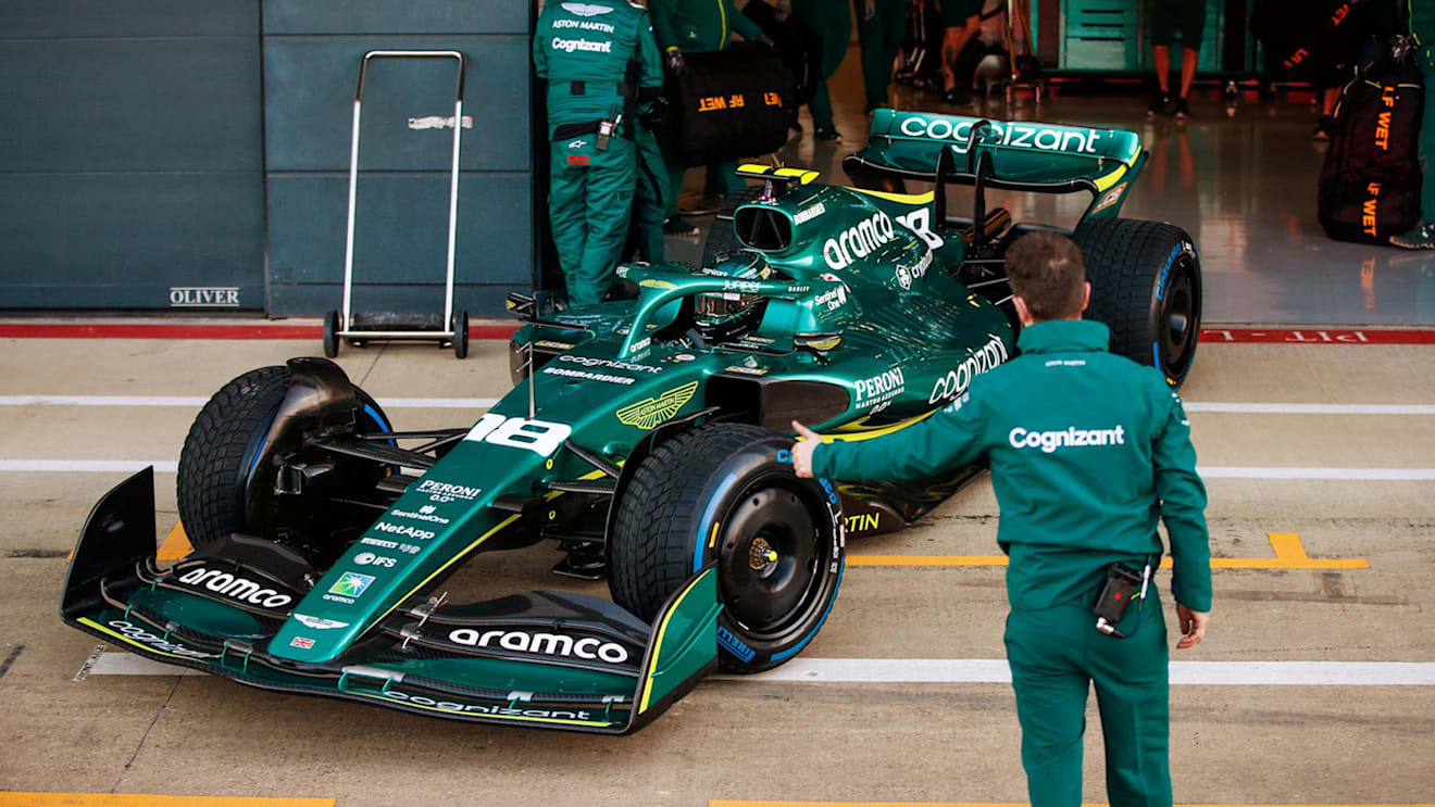 action, portrait, TS-Live, Silverstone Circuit, FLM2201a, F1, GP, Great Britain
Lance Stroll, Aston Martin AMR22, exits his pit garage