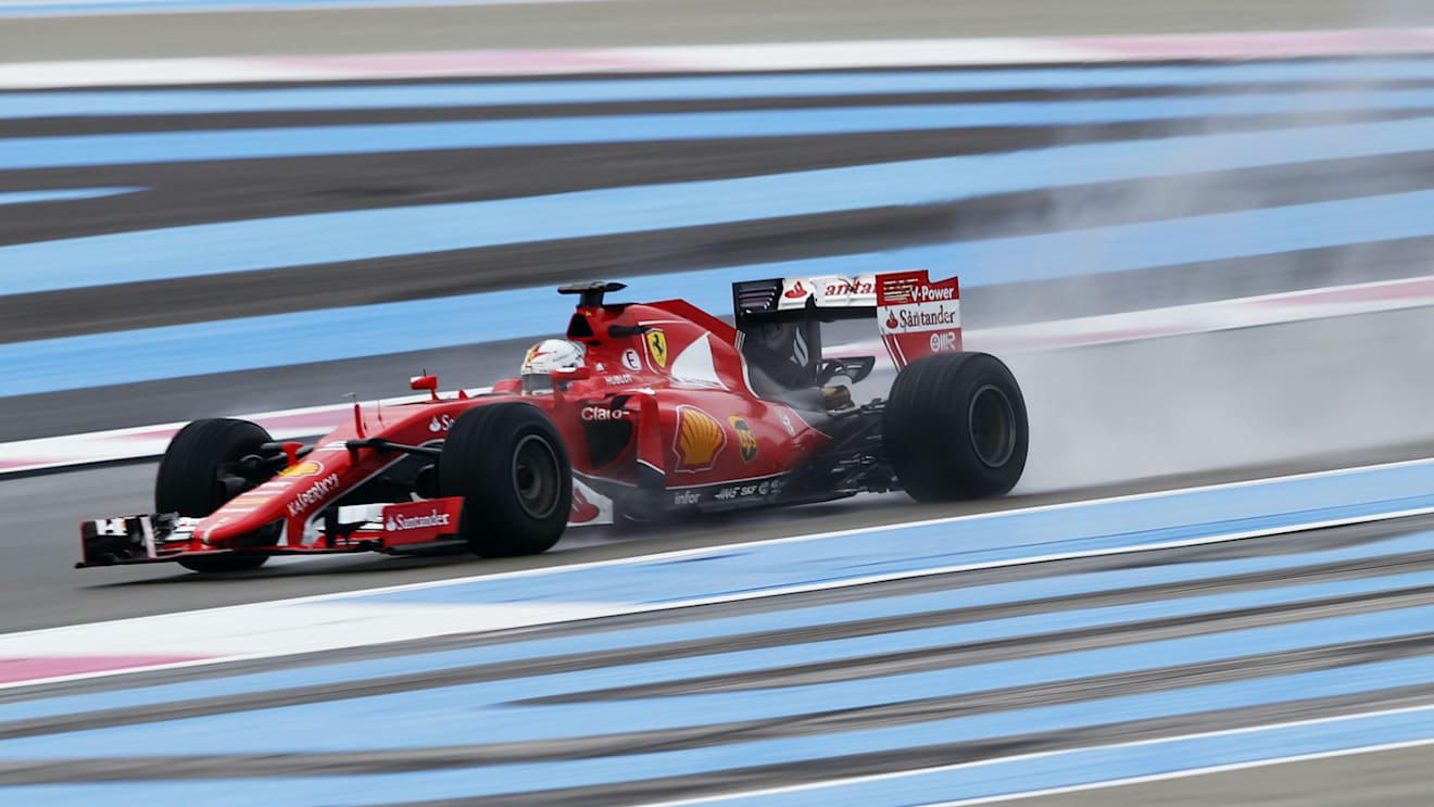 The teams tested Pirelli's wet weather tyres at Paul Ricard in 2016 © Steven Tee/LAT Photographic