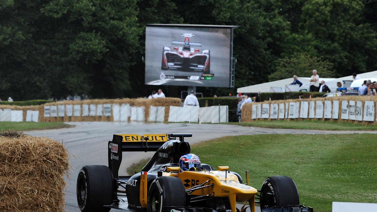 www.sutton-images.com Jolyon Palmer (GBR) Renault at Goodwood Festival of Speed, Goodwood, England, 30 June - 2 July 2017. © Sutton Images