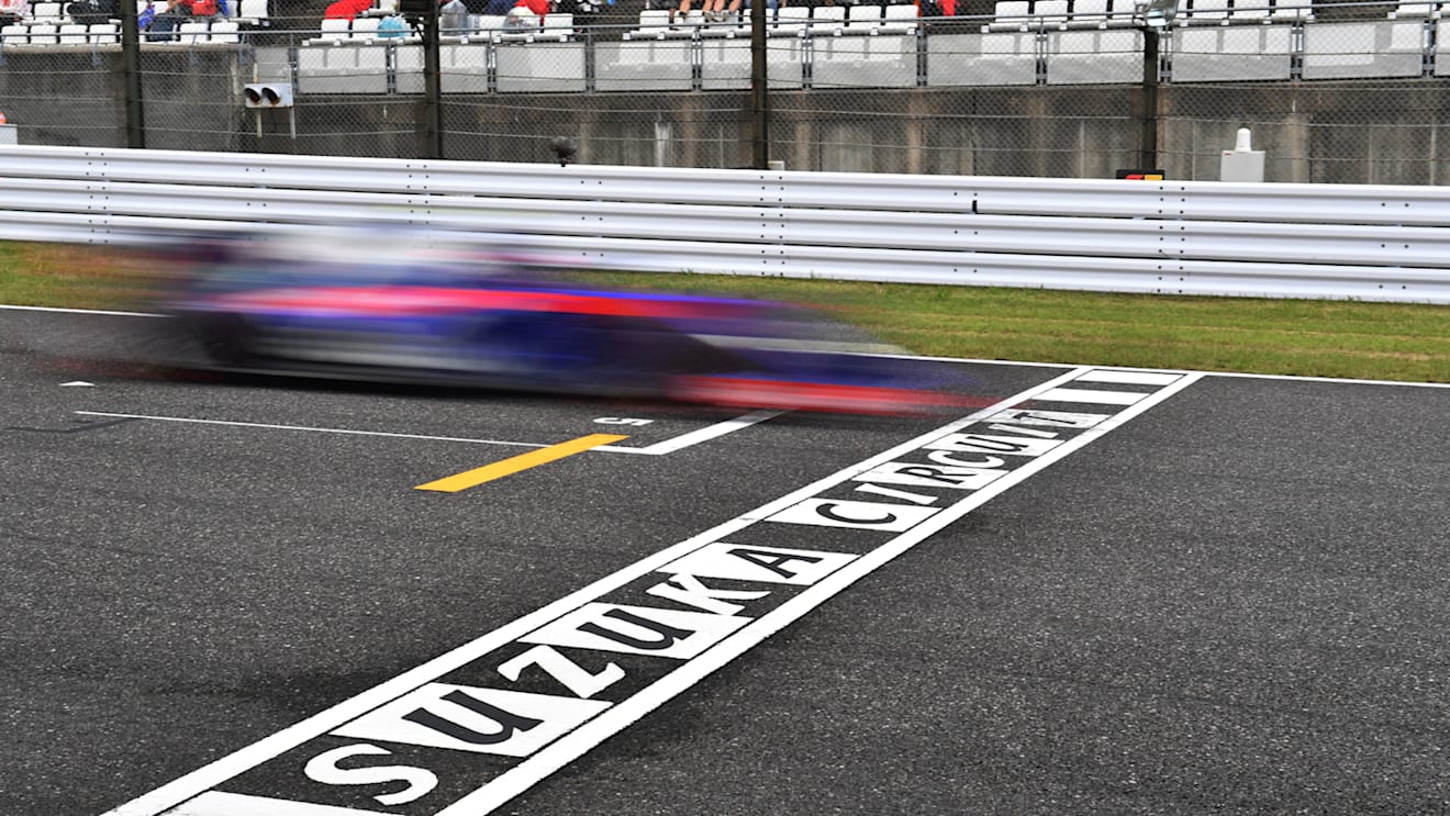 SUZUKA, JAPAN - OCTOBER 06: SUZUKA, JAPAN - OCTOBER 06: Brendon Hartley, Scuderia Toro Rosso STR13 during the Japanese GP at Suzuka on October 06, 2018 in Suzuka, Japan. (Photo by Mark Sutton / Sutton Images) during the Japanese GP at Suzuka on October 06, 2018 in Suzuka, Japan. (Photo by Sutton Images)