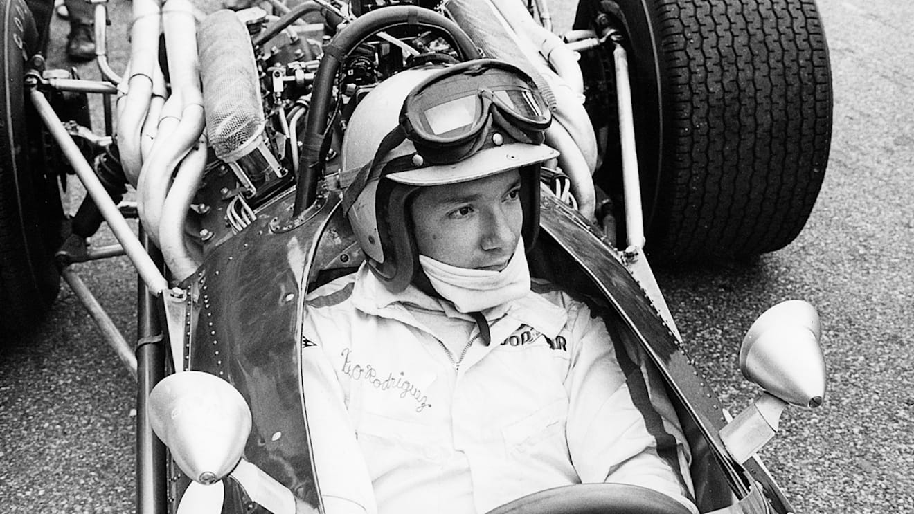 Pedro Rodriguez in his Cooper at the 1967 Mexican Grand Prix (Photo by Bernard Cahier/Getty Images)