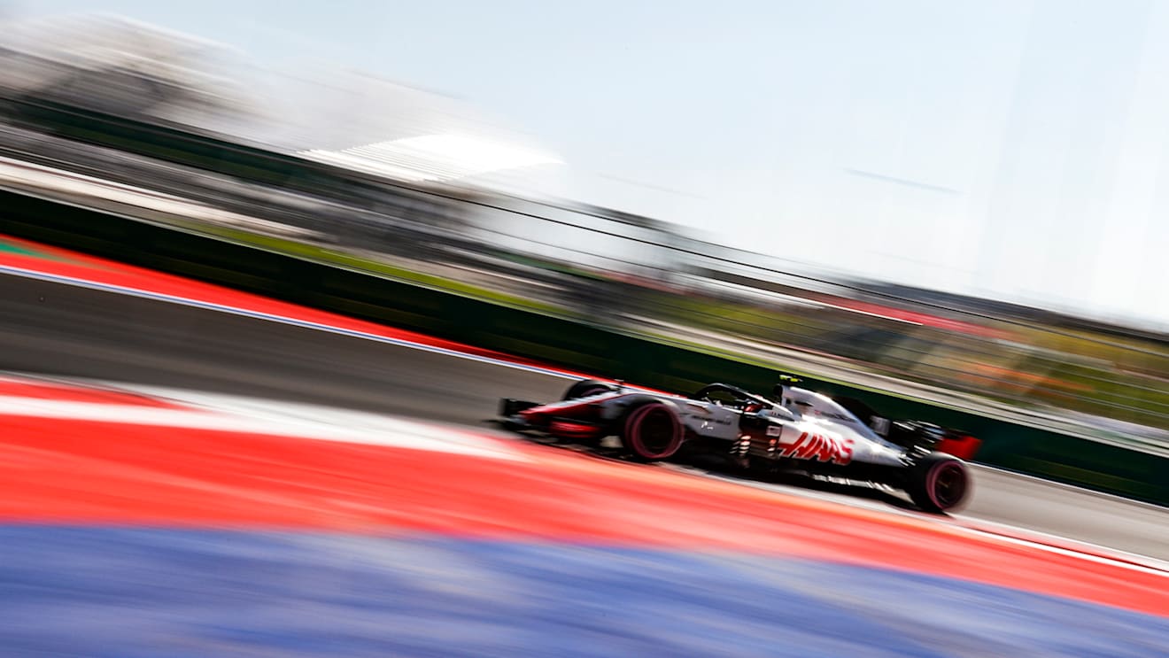 SOCHI AUTODROM, RUSSIAN FEDERATION - SEPTEMBER 29: Kevin Magnussen, Haas F1 Team VF-18 during the Russian GP at Sochi Autodrom on September 29, 2018 in Sochi Autodrom, Russian Federation. (Photo by Manuel Goria / Sutton Images)