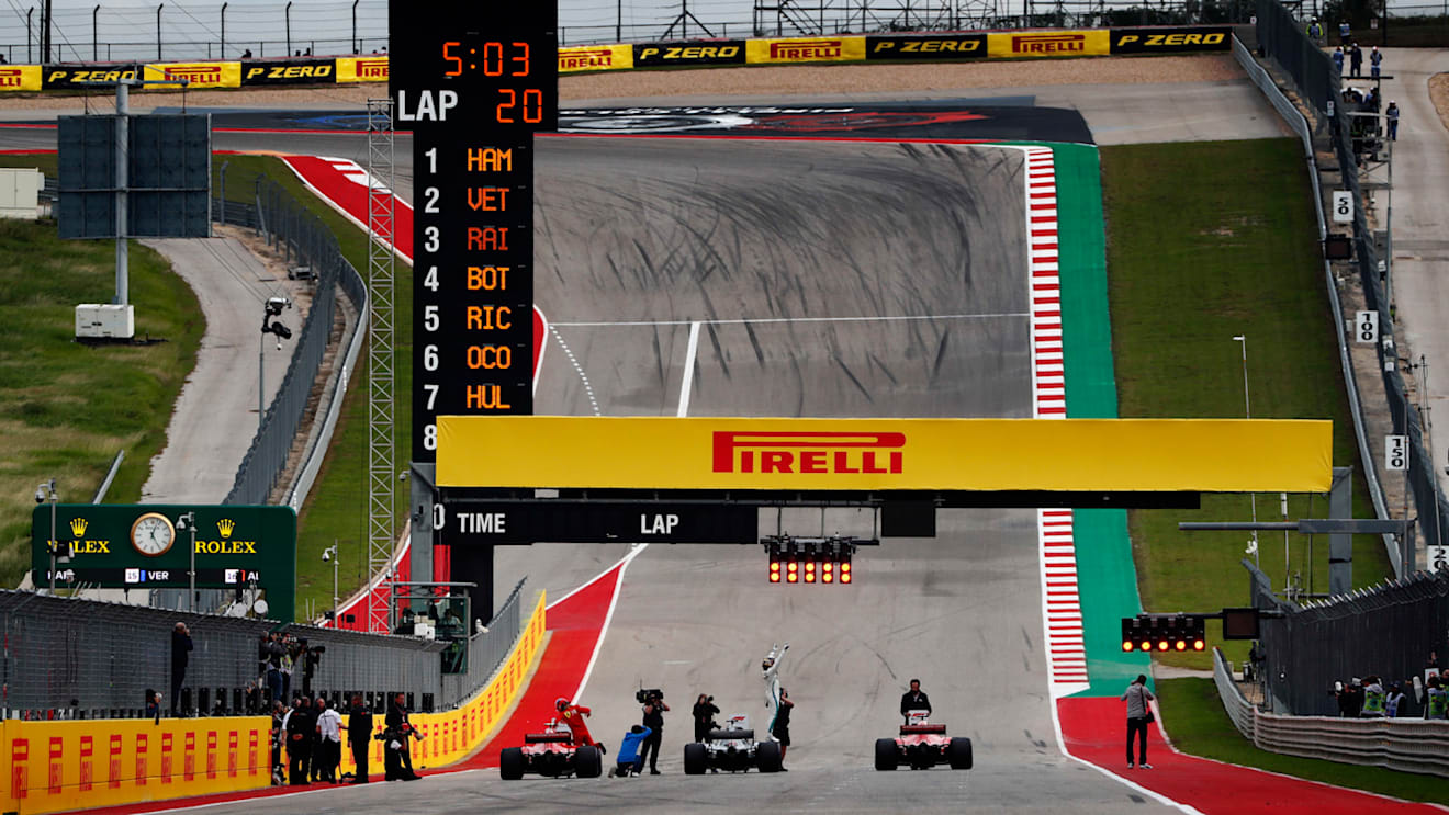 CIRCUIT OF THE AMERICAS, UNITED STATES OF AMERICA - OCTOBER 20: Lewis Hamilton, Mercedes AMG F1 W09 EQ Power+, celebrates as he climbs from his car after taking Pole Position during the United States GP at Circuit of the Americas on October 20, 2018 in Circuit of the Americas, United States of America. (Photo by Sam Bloxham / LAT Images)
