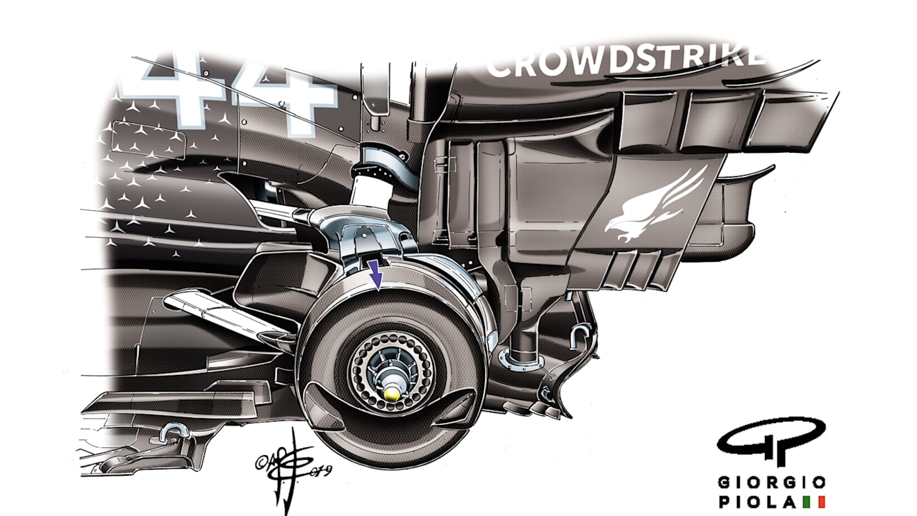 The rear drums, however, appear to be identical on the W10...