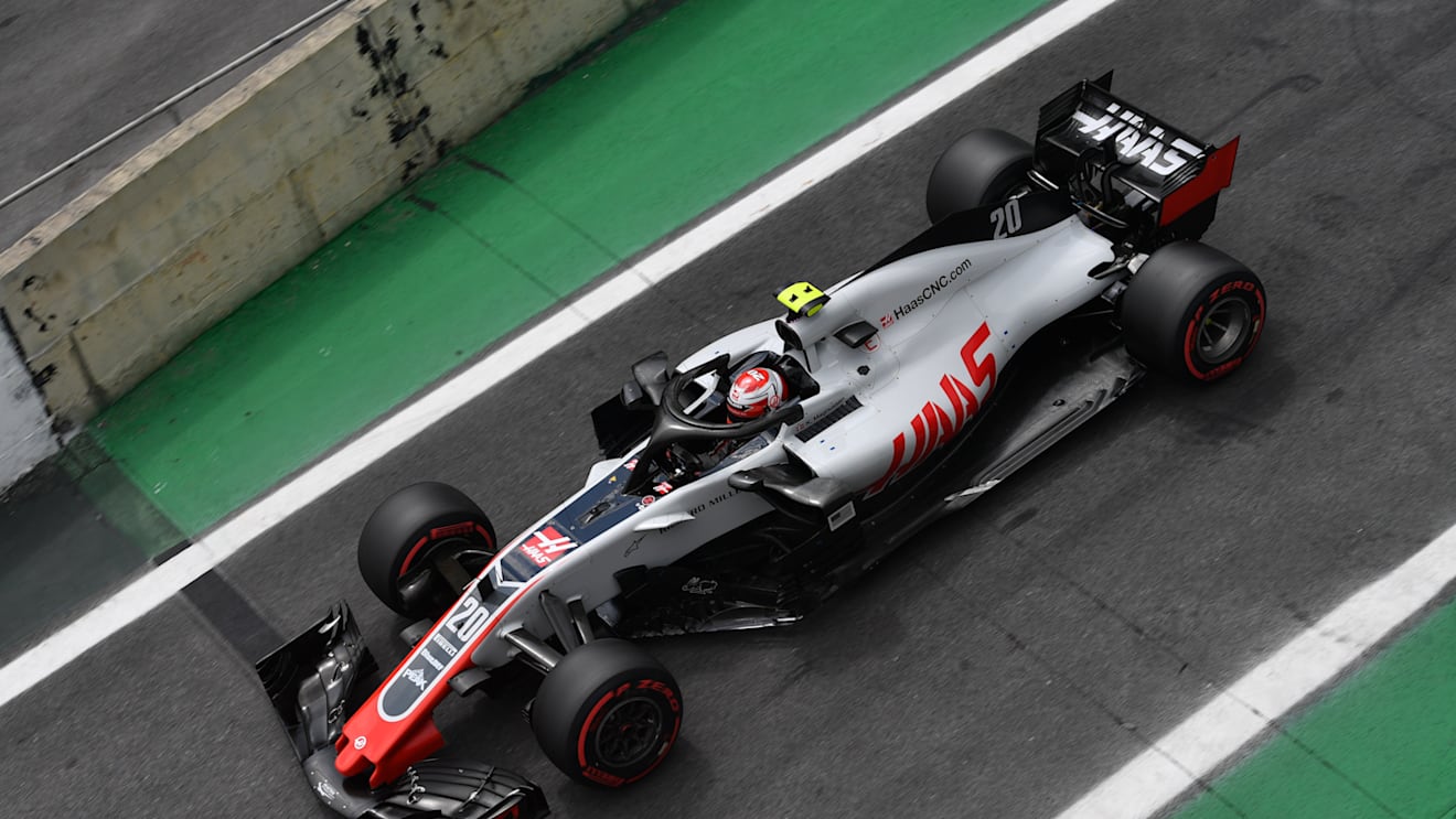 Haas enjoy a more pronounced coke bottle shape than Renault