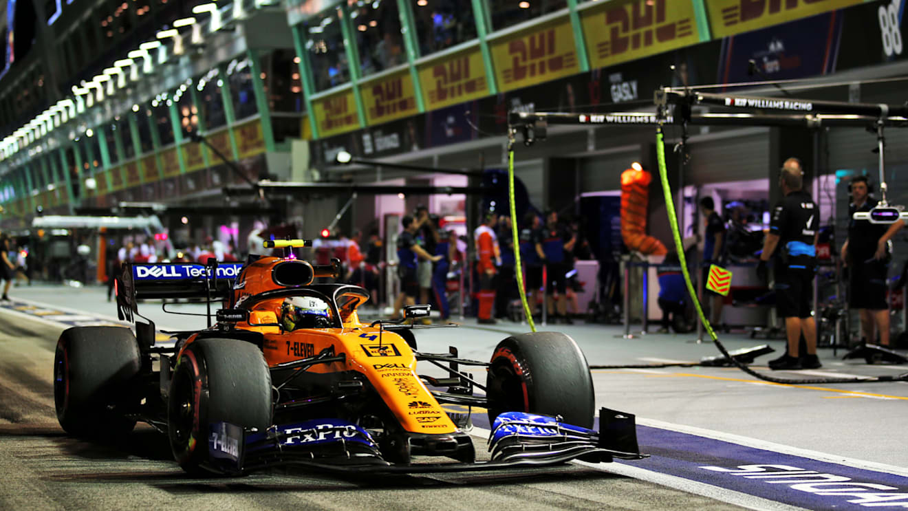 Lando Norris (GBR) McLaren MCL34.
20.09.2019. Formula 1 World Championship, Rd 15, Singapore Grand Prix, Marina Bay Street Circuit, Singapore, Practice Day.
- www.xpbimages.com, EMail: requests@xpbimages.com - copy of publication required for printed pictures. Every used picture is fee-liable. © Copyright: Batchelor / XPB Images