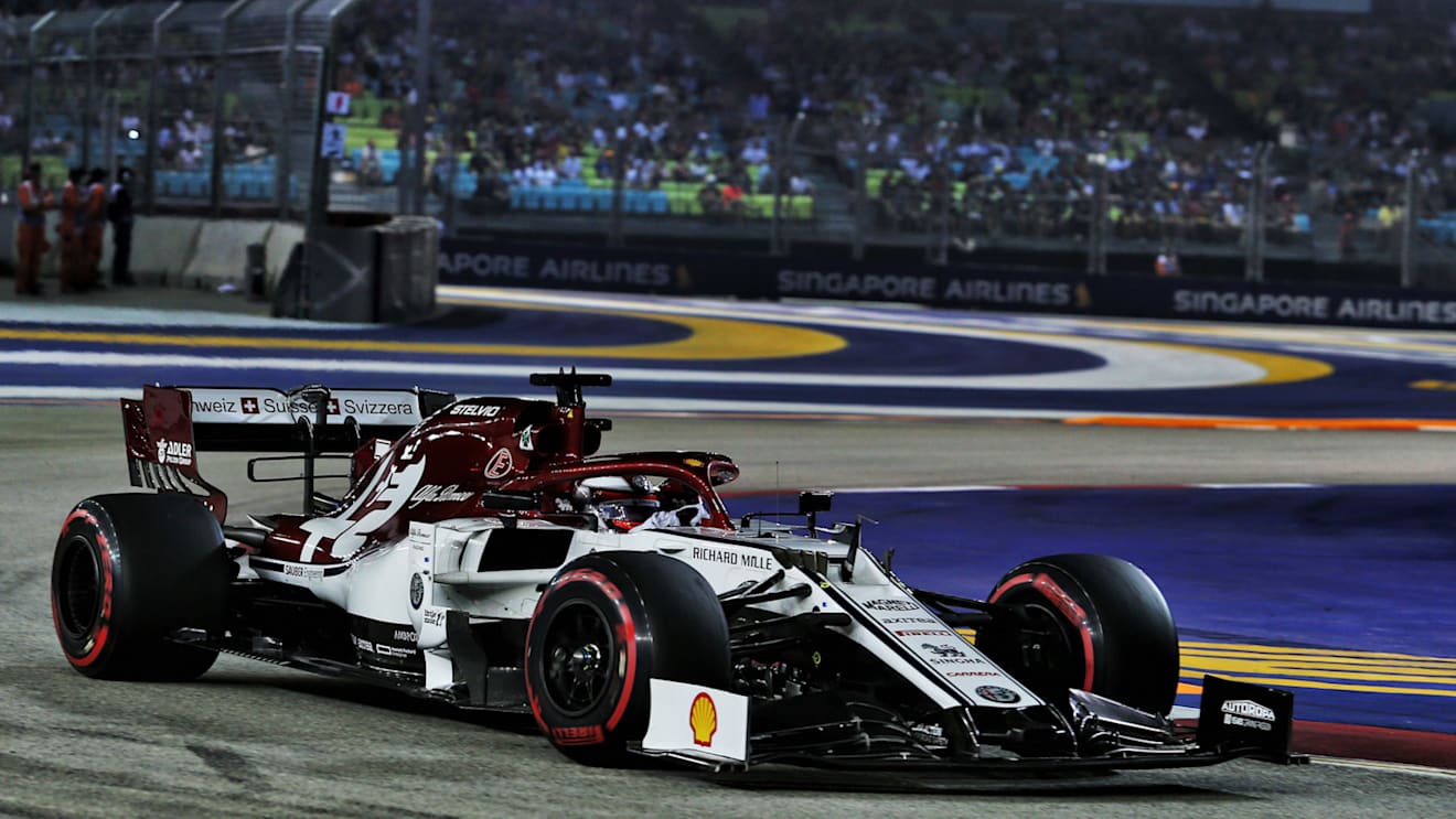 Kimi Raikkonen (FIN) Alfa Romeo Racing C38.
21.09.2019. Formula 1 World Championship, Rd 15, Singapore Grand Prix, Marina Bay Street Circuit, Singapore, Qualifying Day.
- www.xpbimages.com, EMail: requests@xpbimages.com - copy of publication required for printed pictures. Every used picture is fee-liable. © Copyright: Moy / XPB Images