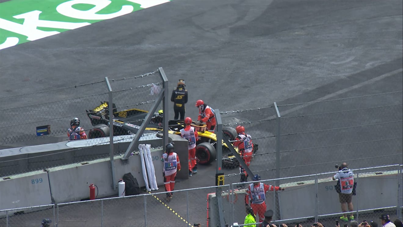 RACE: Sainz exit prompts Virtual Safety Car