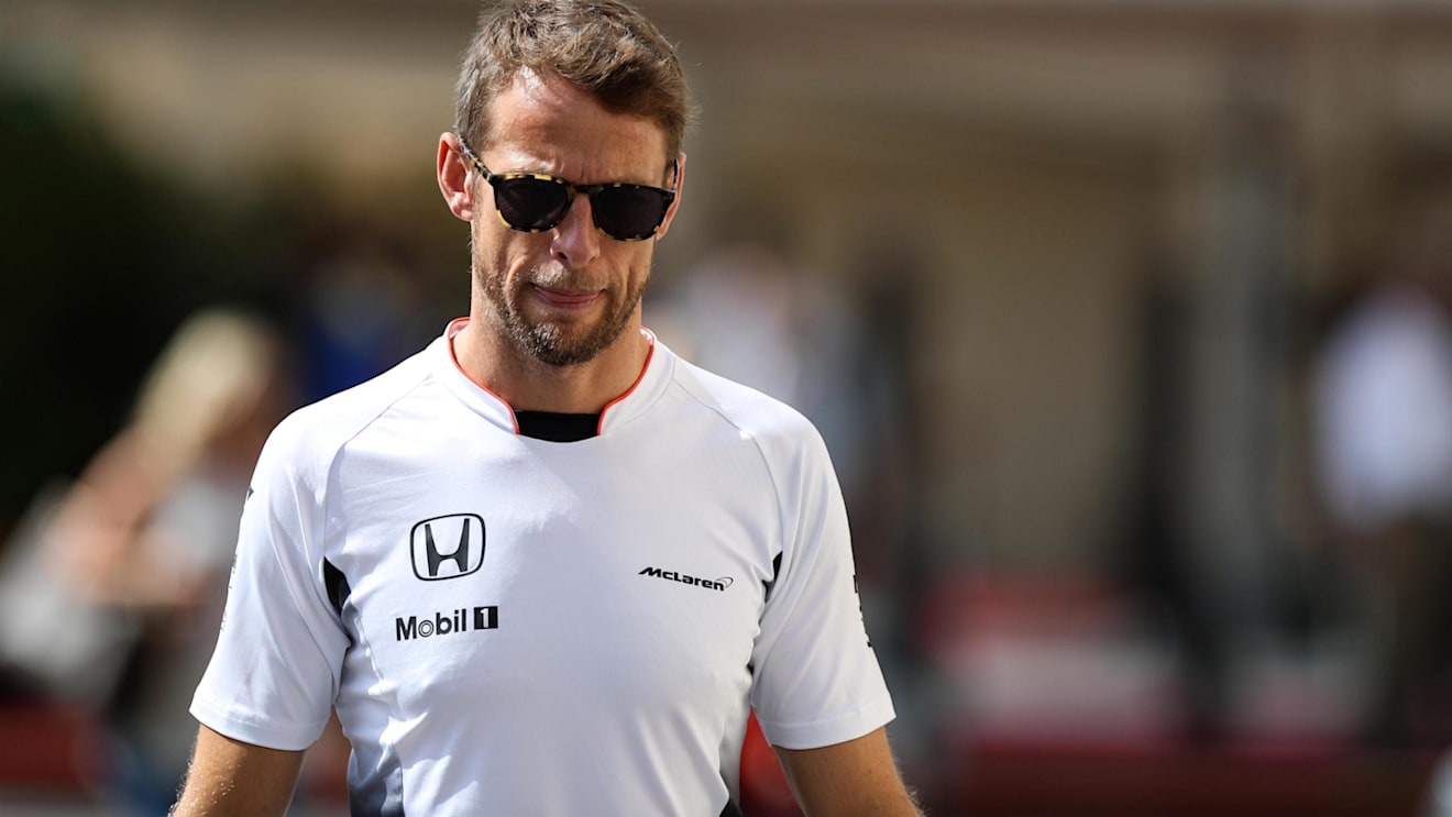 Jenson Button (GBR) McLaren at Formula One World Championship, Rd21, Abu Dhabi Grand Prix, Qualifying, Yas Marina Circuit, Abu Dhabi, UAE, Saturday 26 November 2016. © Sutton Images