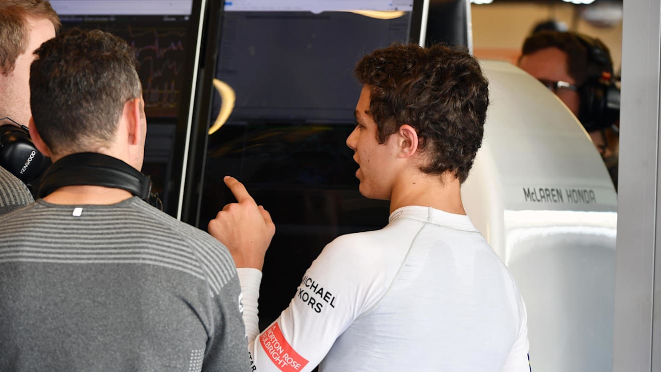 Lando Norris (GBR) McLaren at Formula One Testing, Day Two, Yas Marina Circuit, Abu Dhabi, UAE, Wednesday 29 November 2017. © Mark Sutton/Sutton Images