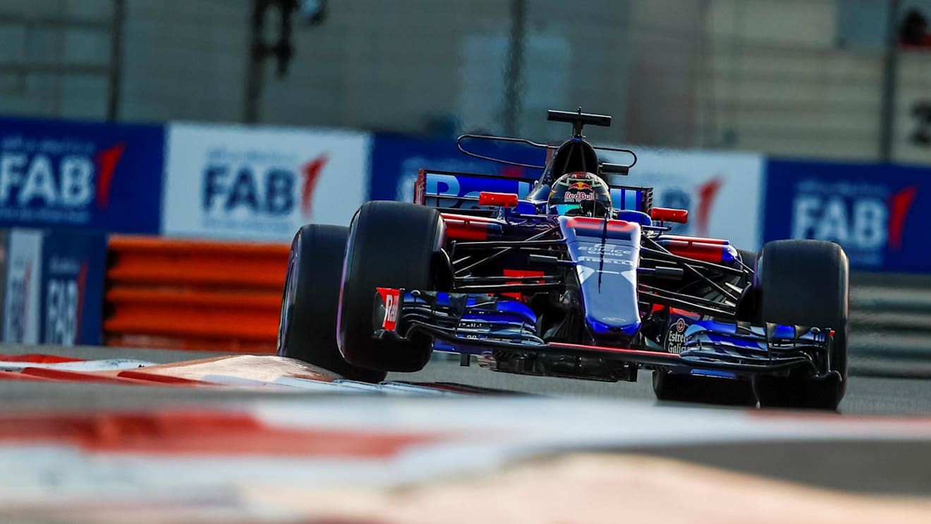 Brendon Hartley (NZL) Scuderia Toro Rosso STR12 at Formula One World Championship, Rd20, Abu Dhabi Grand Prix, Qualifying, Yas Marina Circuit, Abu Dhabi, UAE, Saturday 25 November 2017. © Manuel Goria/Sutton Images