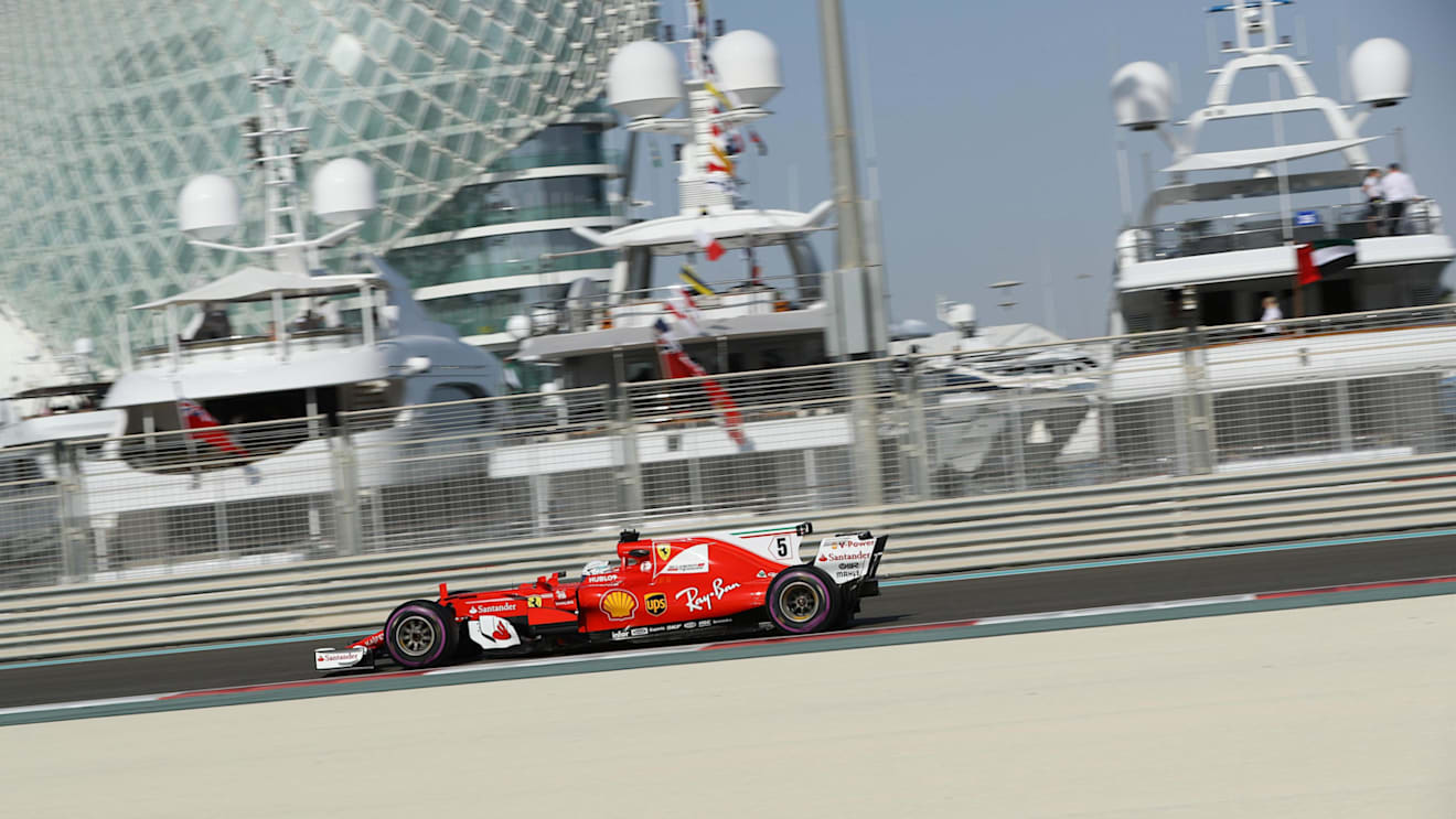 Sebastian Vettel (GER) Ferrari SF70-H at Formula One World Championship, Rd20, Abu Dhabi Grand Prix, Qualifying, Yas Marina Circuit, Abu Dhabi, UAE, Saturday 25 November 2017. © Lionel Ng/Sutton Images