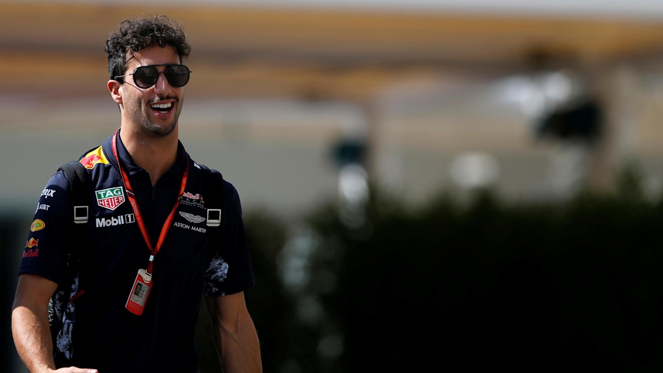 Daniel Ricciardo (AUS) Red Bull Racing at Formula One World Championship, Rd20, Abu Dhabi Grand Prix, Preparations, Yas Marina Circuit, Abu Dhabi, UAE, Thursday 23 November 2017. © James Gasperotti/Sutton Images