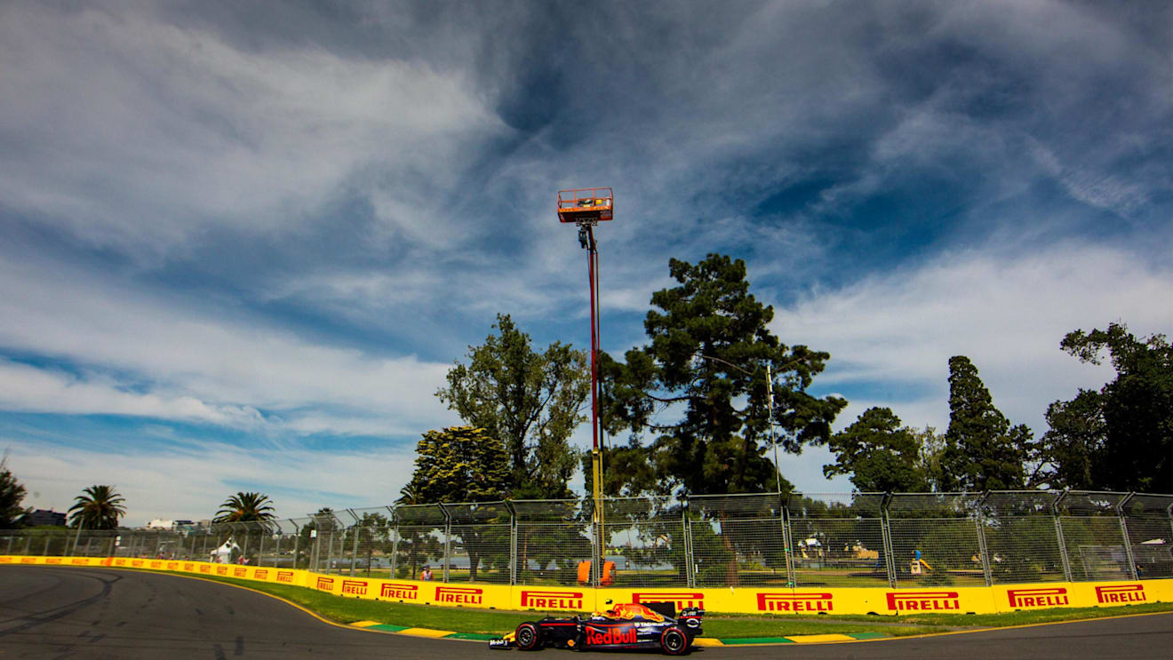 Max Verstappen (NED) Red Bull Racing RB12 at Formula One World Championship, Rd1, Australian Grand Prix, Practice, Albert Park, Melbourne, Australia, Friday 24 March 2017. © Sutton Motorsport Images