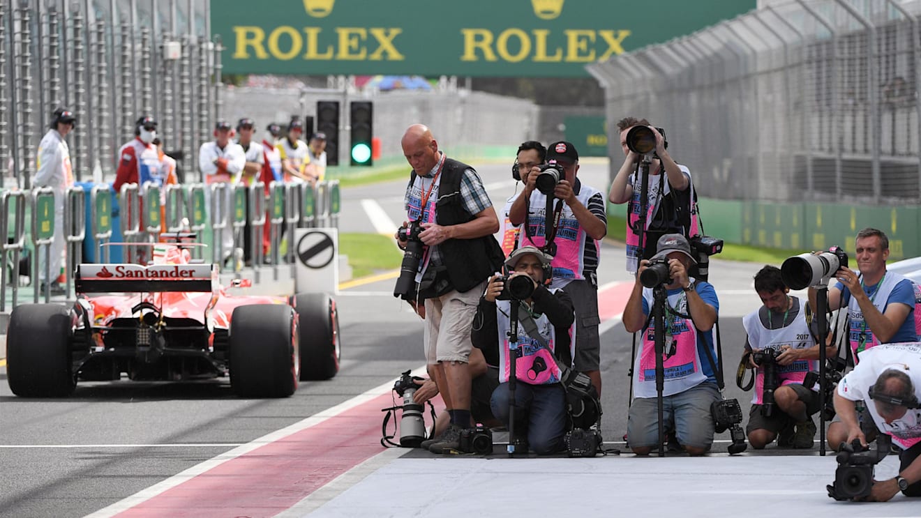 Photographers at Formula One World Championship, Rd1, Australian Grand Prix, Practice, Albert Park, Melbourne, Australia, Friday 24 March 2017. © Sutton Motorsport Images