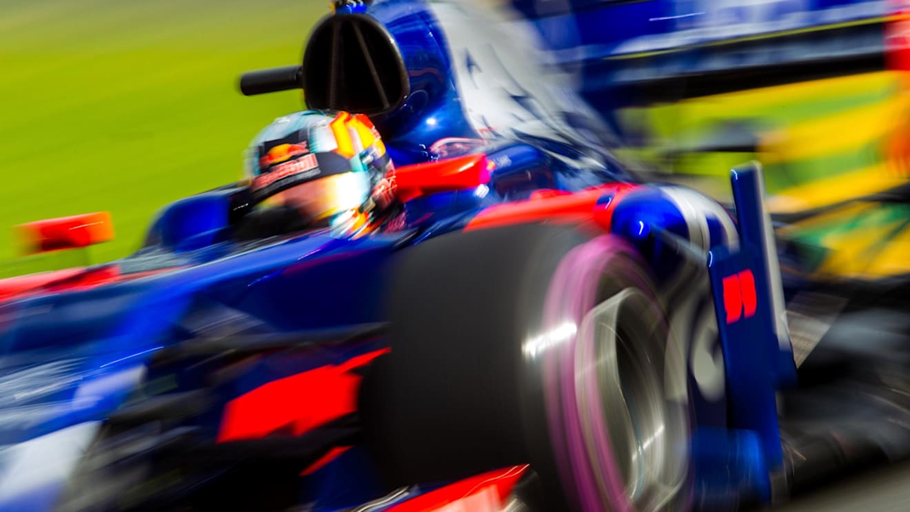 Carlos Sainz jr (ESP) Scuderia Toro Rosso STR12 at Formula One World Championship, Rd1, Australian Grand Prix, Practice, Albert Park, Melbourne, Australia, Friday 24 March 2017. © Sutton Motorsport Images