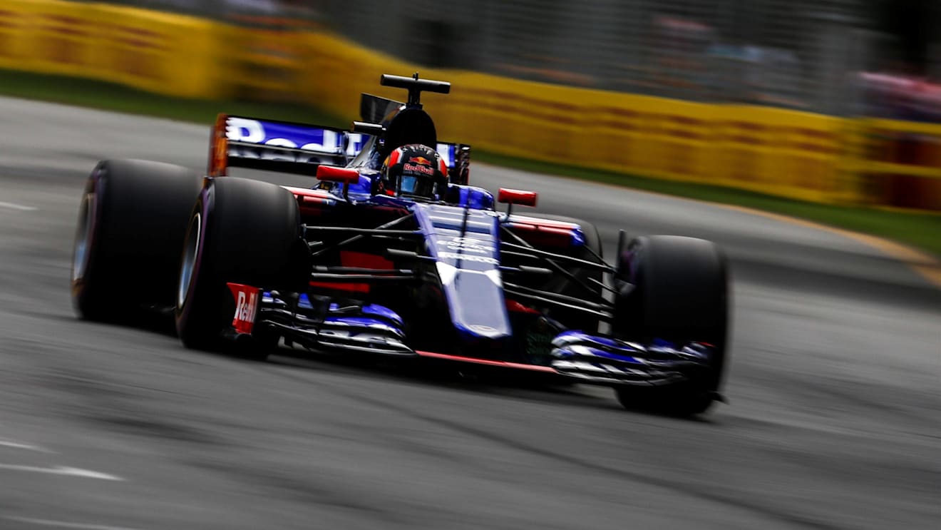Daniil Kvyat (RUS) Scuderia Toro Rosso STR12 at Formula One World Championship, Rd1, Australian Grand Prix, Qualifying, Albert Park, Melbourne, Australia, Saturday 25 March 2017. © Sutton Motorsport Images