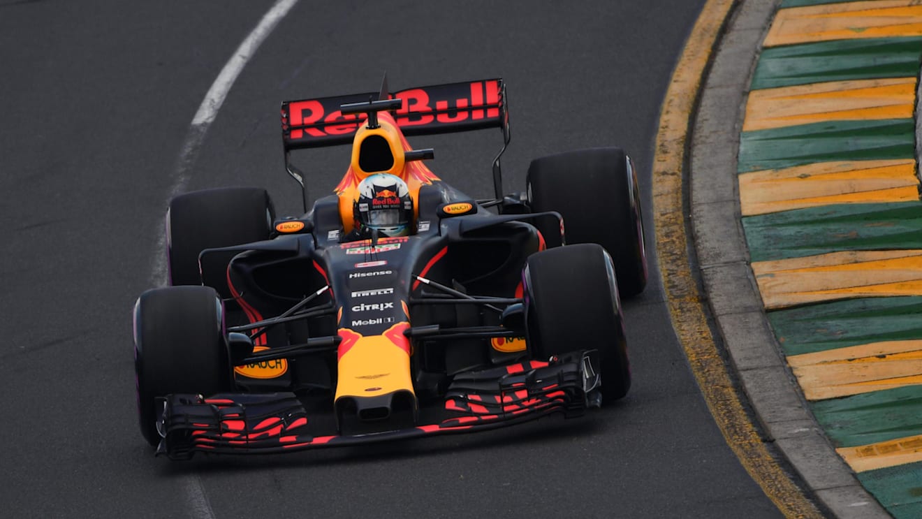 Daniel Ricciardo (AUS) Red Bull Racing RB13 at Formula One World Championship, Rd1, Australian Grand Prix, Qualifying, Albert Park, Melbourne, Australia, Saturday 25 March 2017. © Sutton Motorsport Images