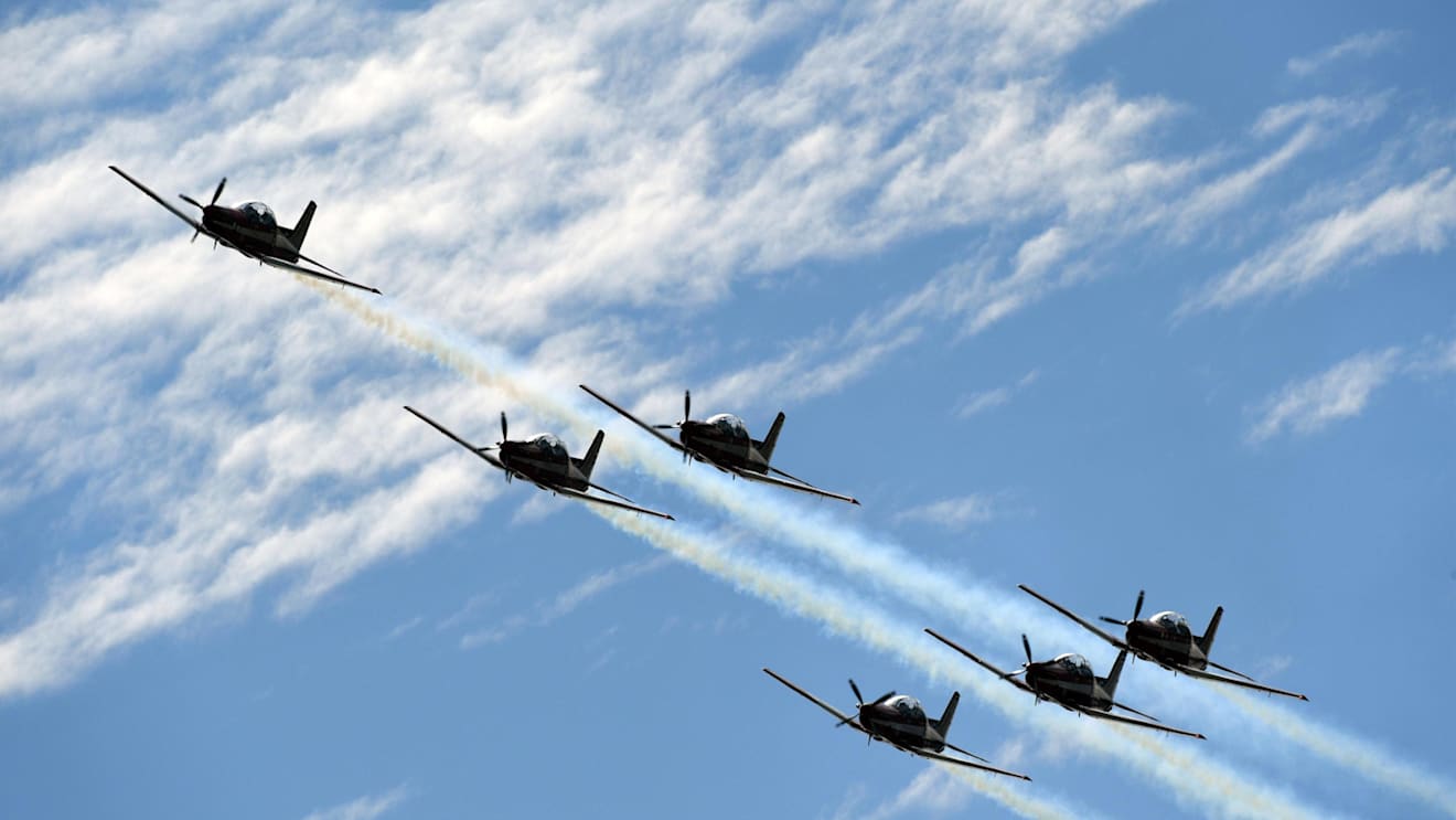 Flypast / air display at Formula One World Championship, Rd1, Australian Grand Prix, Race, Albert Park, Melbourne, Australia, Sunday 26 March 2017. © Sutton Motorsport Images