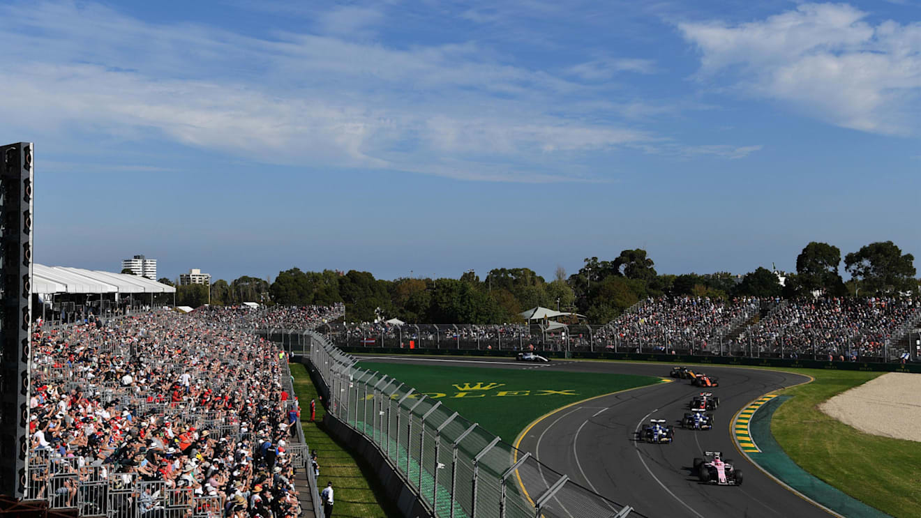 Parade lap at Formula One World Championship, Rd1, Australian Grand Prix, Race, Albert Park, Melbourne, Australia, Sunday 26 March 2017. © Sutton Motorsport Images