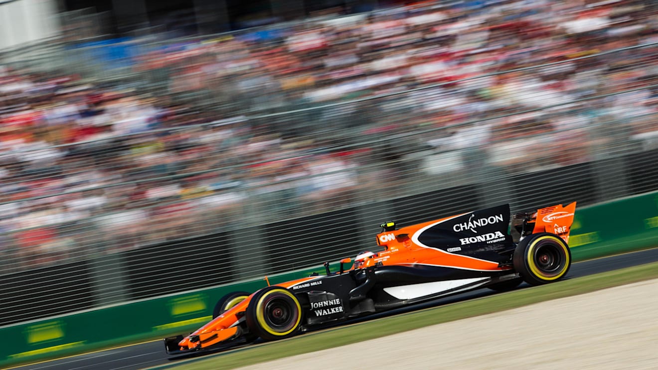 Stoffel Vandoorne (BEL) McLaren MCL32 at Formula One World Championship, Rd1, Australian Grand Prix, Race, Albert Park, Melbourne, Australia, Sunday 26 March 2017. © Sutton Motorsport Images