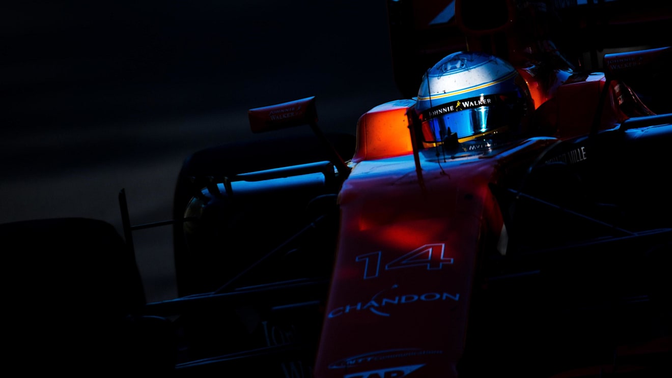 Fernando Alonso (ESP) McLaren MCL32 at Formula One World Championship, Rd1, Australian Grand Prix, Race, Albert Park, Melbourne, Australia, Sunday 26 March 2017. © Sutton Motorsport Images