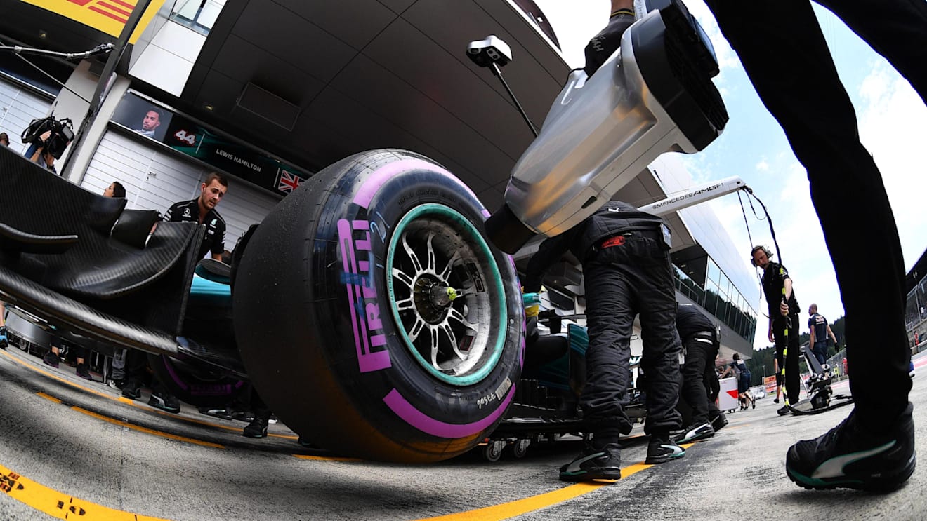 Valtteri Bottas (FIN) Mercedes-Benz F1 W08 Hybrid front wheel and cool air blower at Formula One World Championship, Rd9, Austrian Grand Prix, Qualifying, Spielberg, Austria, Saturday 8 July 2017. © Sutton Images