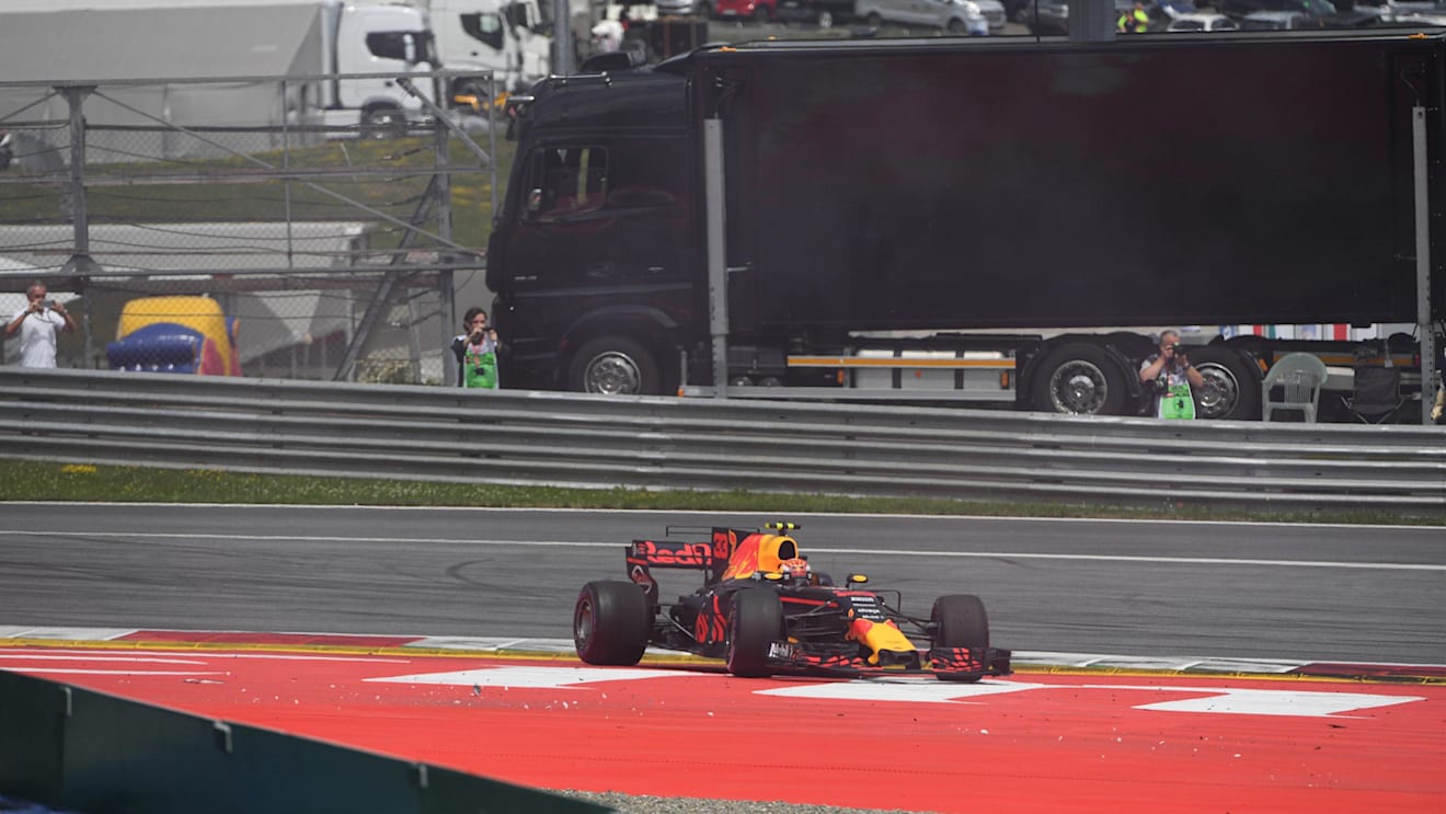 Max Verstappen (NED) Red Bull Racing RB13 collieded at the start of the race at Formula One World Championship, Rd9, Austrian Grand Prix, Race, Spielberg, Austria, Sunday 9 July 2017. © Sutton Images