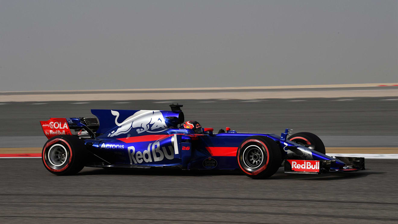 Daniil Kvyat (RUS) Scuderia Toro Rosso STR12 at Formula One World Championship, Rd3, Bahrain Grand Prix Qualifying, Bahrain International Circuit, Sakhir, Bahrain, Saturday 15 April 2017. © Sutton Motorsport Images