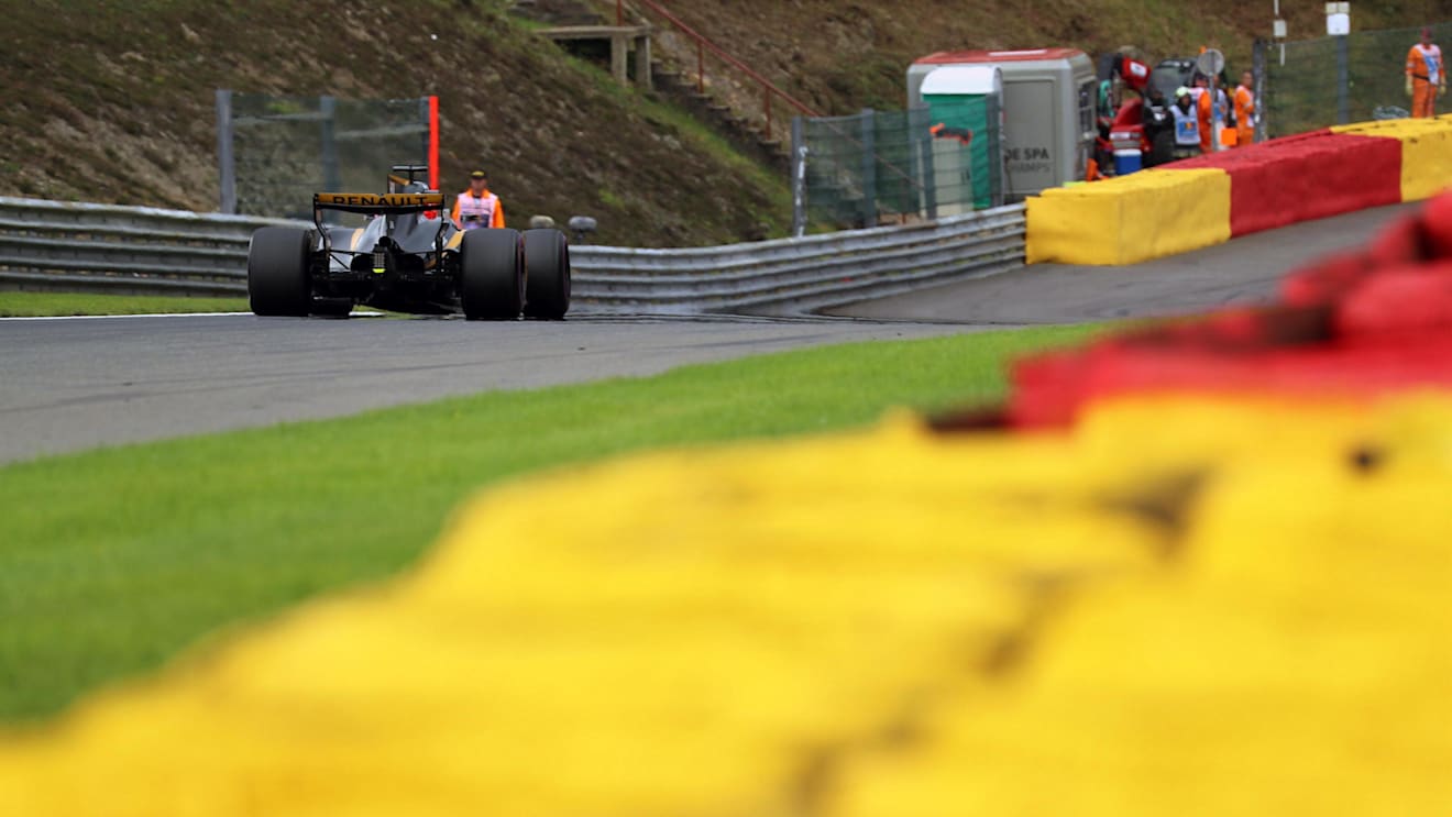 Nico Hulkenberg (GER) Renault Sport F1 Team RS17 at Formula One World Championship, Rd12, Belgian Grand Prix, Practice, Spa Francorchamps, Belgium, Friday 25 August 2017. © Sutton Images