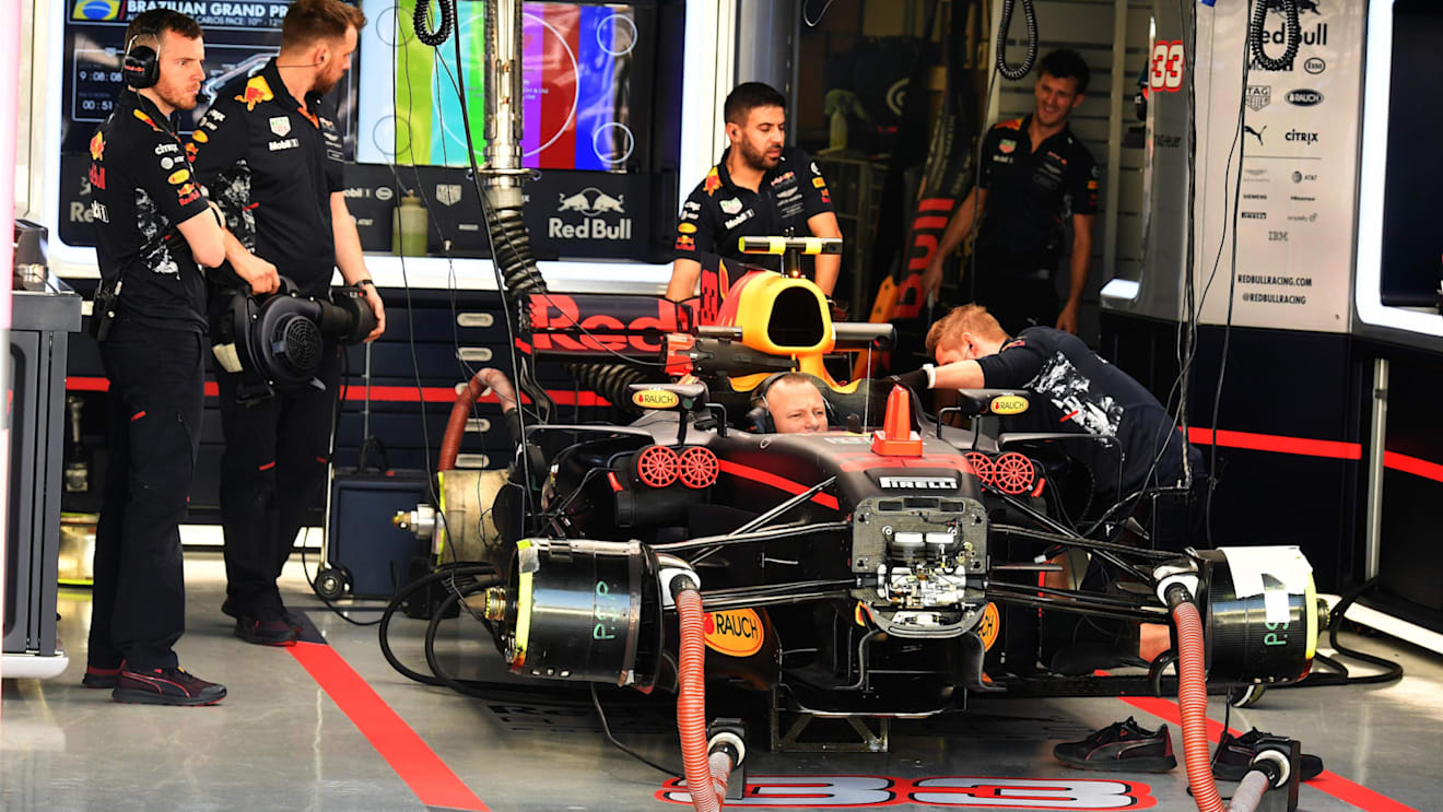 Red Bull Racing RB13 in the garage at Formula One World Championship, Rd19, Brazilian Grand Prix, Practice, Interlagos, Sao Paulo, Brazil, Friday 10 November 2017. © Mark Sutton/Sutton Images