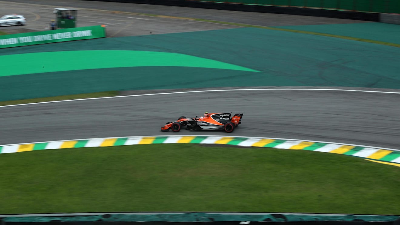 Stoffel Vandoorne (BEL) McLaren MCL32 at Formula One World Championship, Rd19, Brazilian Grand Prix, Practice, Interlagos, Sao Paulo, Brazil, Friday 10 November 2017. © Rubio/Sutton Images