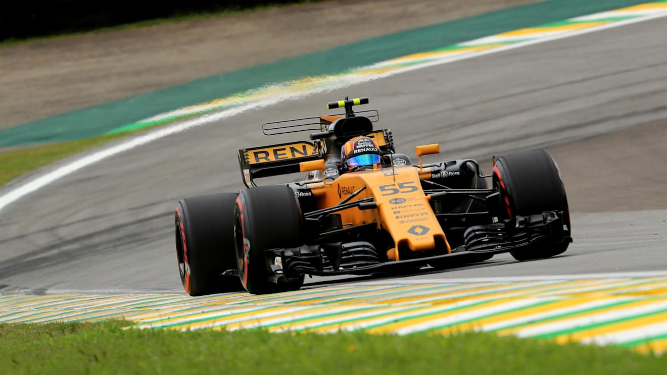 Carlos Sainz jr (ESP) Renault Sport F1 Team RS17 at Formula One World Championship, Rd19, Brazilian Grand Prix, Qualifying, Interlagos, Sao Paulo, Brazil, Saturday 11 November 2017. © Kym Illman/Sutton Images