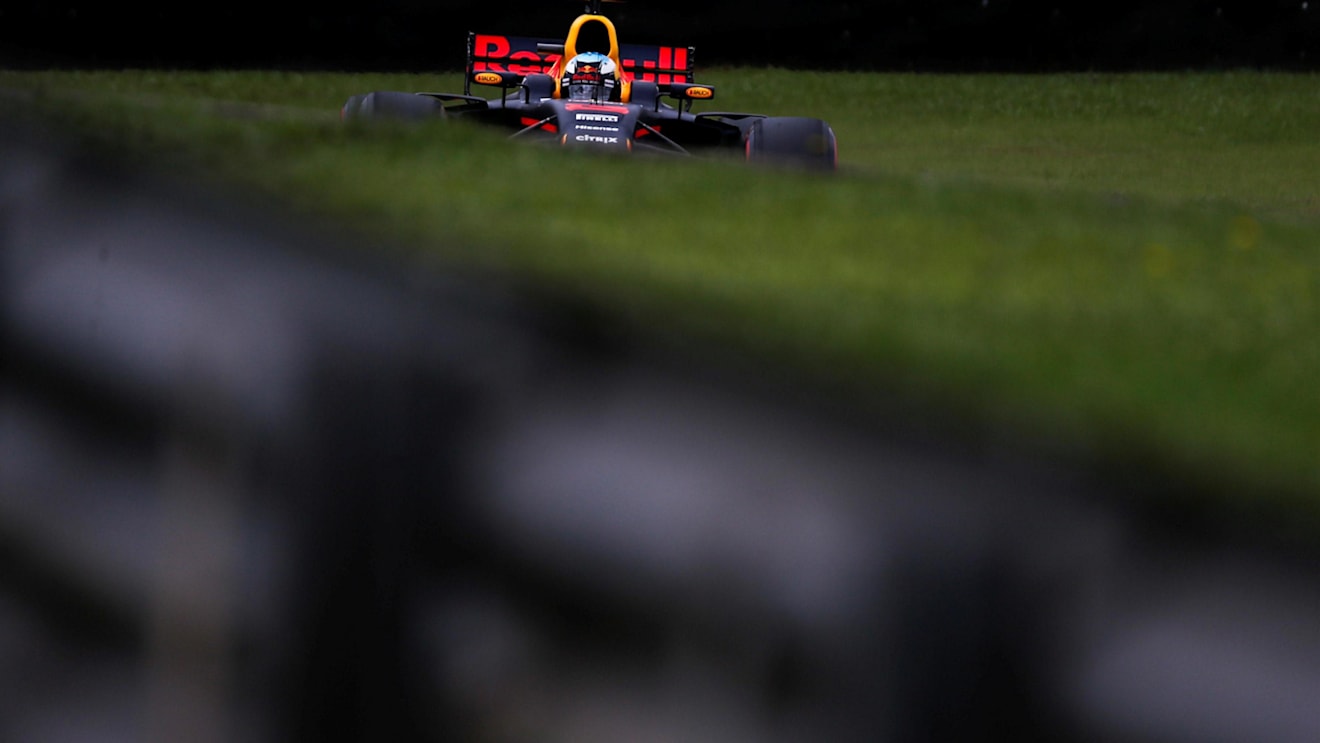 Daniel Ricciardo (AUS) Red Bull Racing RB13 at Formula One World Championship, Rd19, Brazilian Grand Prix, Qualifying, Interlagos, Sao Paulo, Brazil, Saturday 11 November 2017. © Manuel Goria/Sutton Images