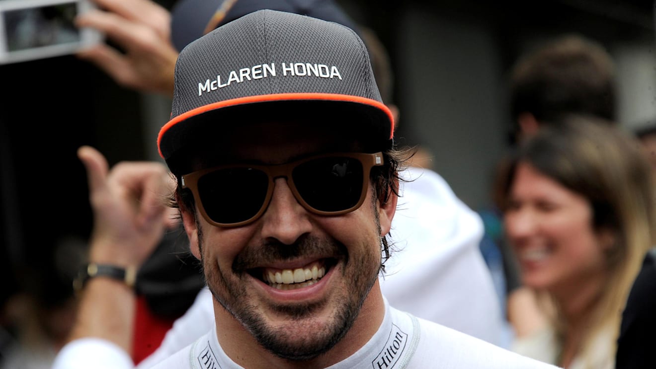Fernando Alonso (ESP) McLaren at Formula One World Championship, Rd19, Brazilian Grand Prix, Qualifying, Interlagos, Sao Paulo, Brazil, Saturday 11 November 2017. © Rubio/Sutton Images