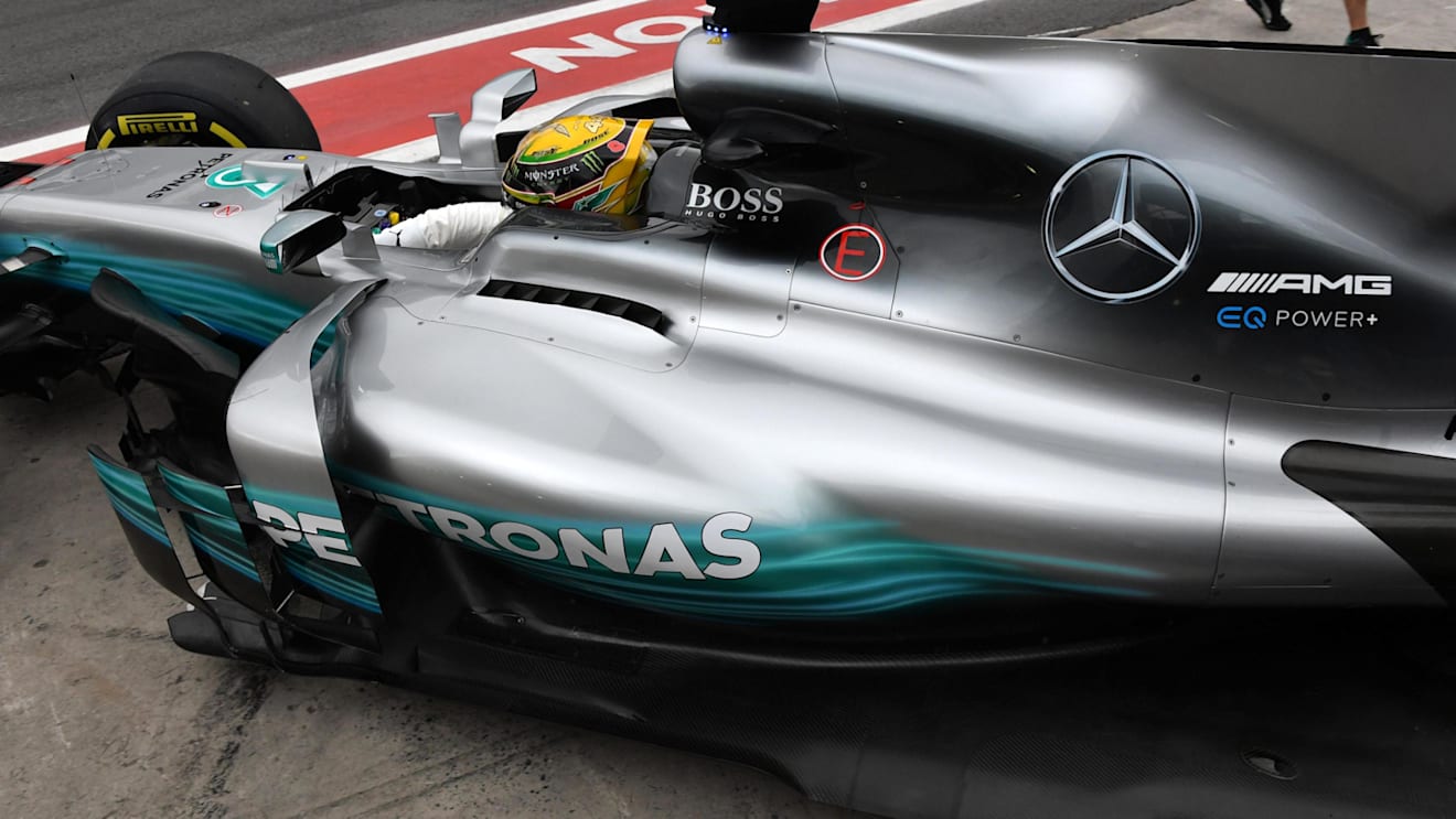 Lewis Hamilton (GBR) Mercedes-Benz F1 W08 Hybrid at Formula One World Championship, Rd19, Brazilian Grand Prix, Qualifying, Interlagos, Sao Paulo, Brazil, Saturday 11 November 2017. © Mark Sutton/Sutton Images