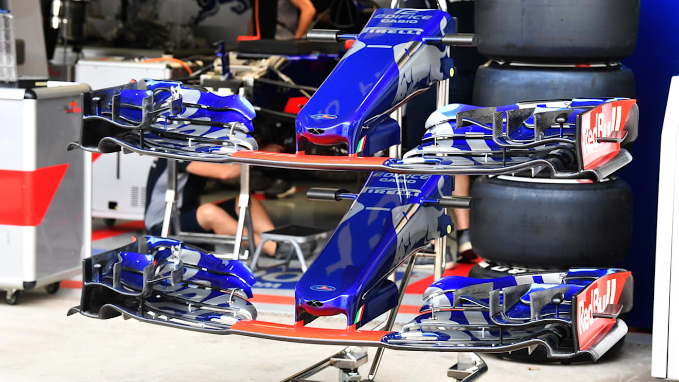 Scuderia Toro Rosso STR12 nose and front wings at Formula One World Championship, Rd19, Brazilian Grand Prix, Preparations, Interlagos, Sao Paulo, Brazil, Thursday 9 November 2017. © Mark Sutton/Sutton Images