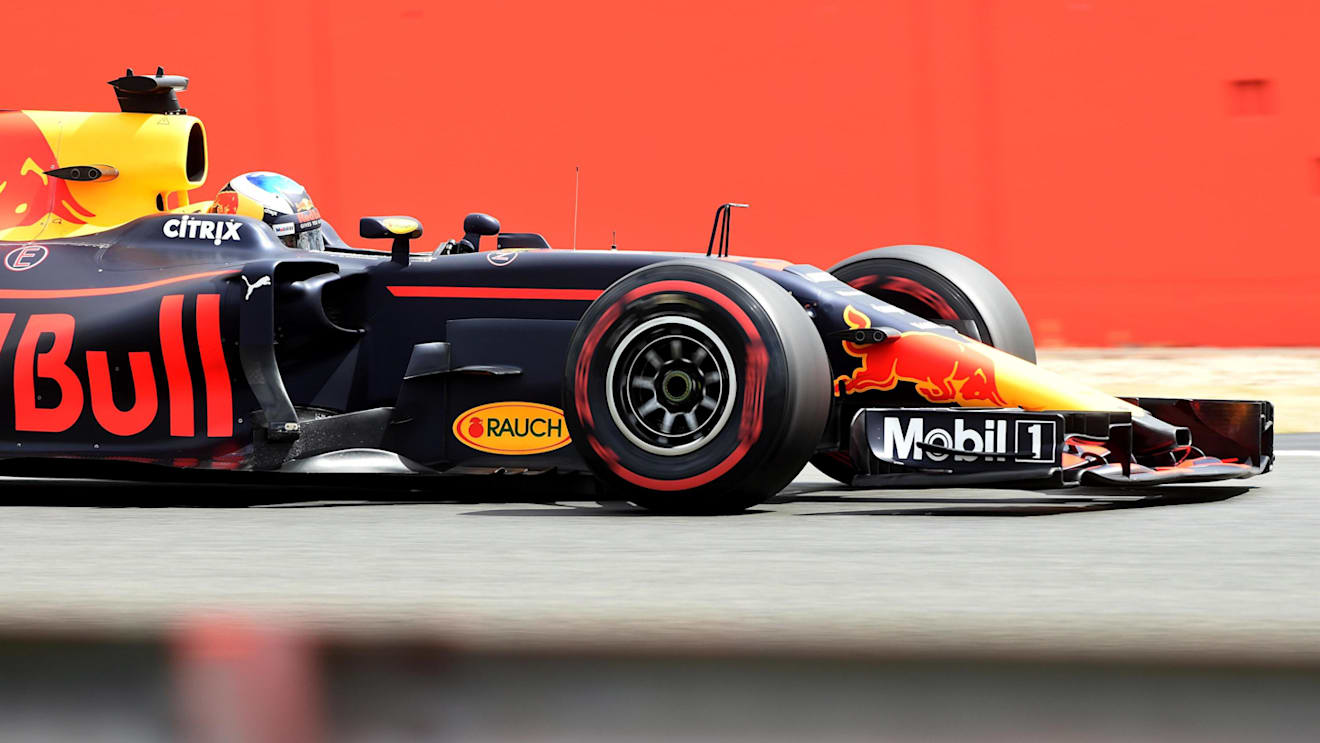 Daniel Ricciardo (AUS) Red Bull Racing RB13 at Formula One World Championship, Rd10, British Grand Prix, Practice, Silverstone, England, Friday 14 July 2017. © Sutton Images