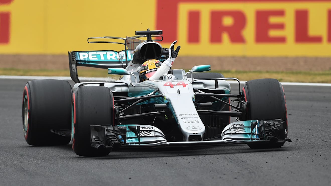 Pole sitter Lewis Hamilton (GBR) Mercedes-Benz F1 W08 Hybrid celebrates at Formula One World Championship, Rd10, British Grand Prix, Qualifying, Silverstone, England, Saturday 15 July 2017. © Sutton Images