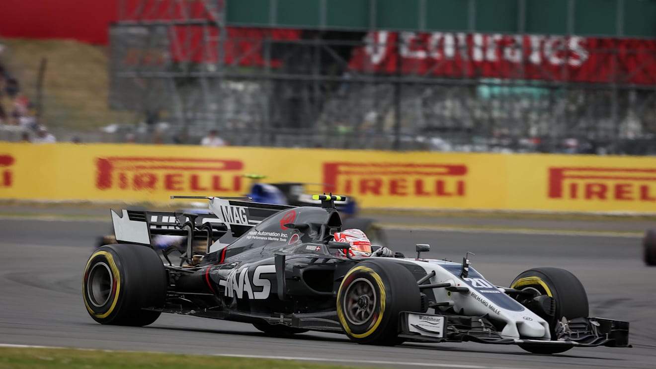 Kevin Magnussen (DEN) Haas VF-17 at the start of the race at Formula One World Championship, Rd10, British Grand Prix, Race, Silverstone, England, Sunday 16 July 2017. © Sutton Images