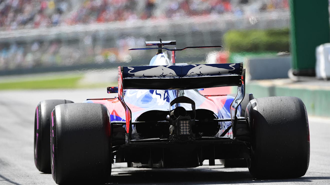 Daniil Kvyat (RUS) Scuderia Toro Rosso STR12 at Formula One World Championship, Rd7, Canadian Grand Prix, Qualifying, Montreal, Canada, Saturday 10 June 2017. © Sutton Motorsport Images