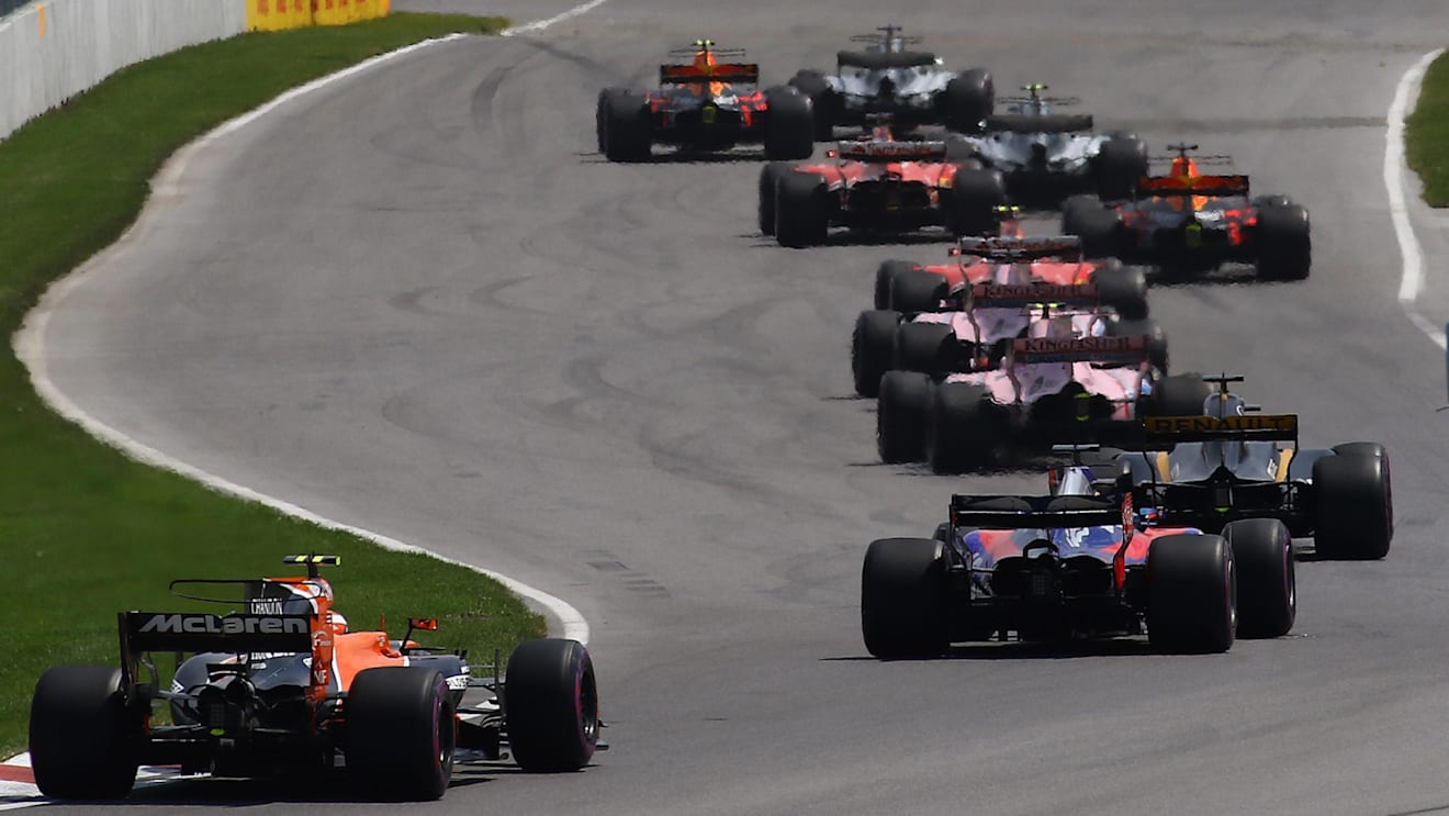 The start of the race at Formula One World Championship, Rd7, Canadian Grand Prix, Race, Montreal, Canada, Sunday 11 June 2017. © Sutton Motorsport Images