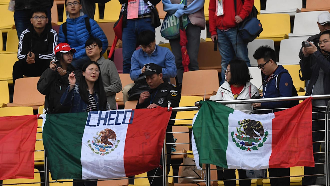 Sergio Perez (MEX) Force India fans and banners at Formula One World Championship, Rd2, Chinese Grand Prix, Practice, Shanghai, China, Friday 7 April 2017. © Sutton Motorsport Images