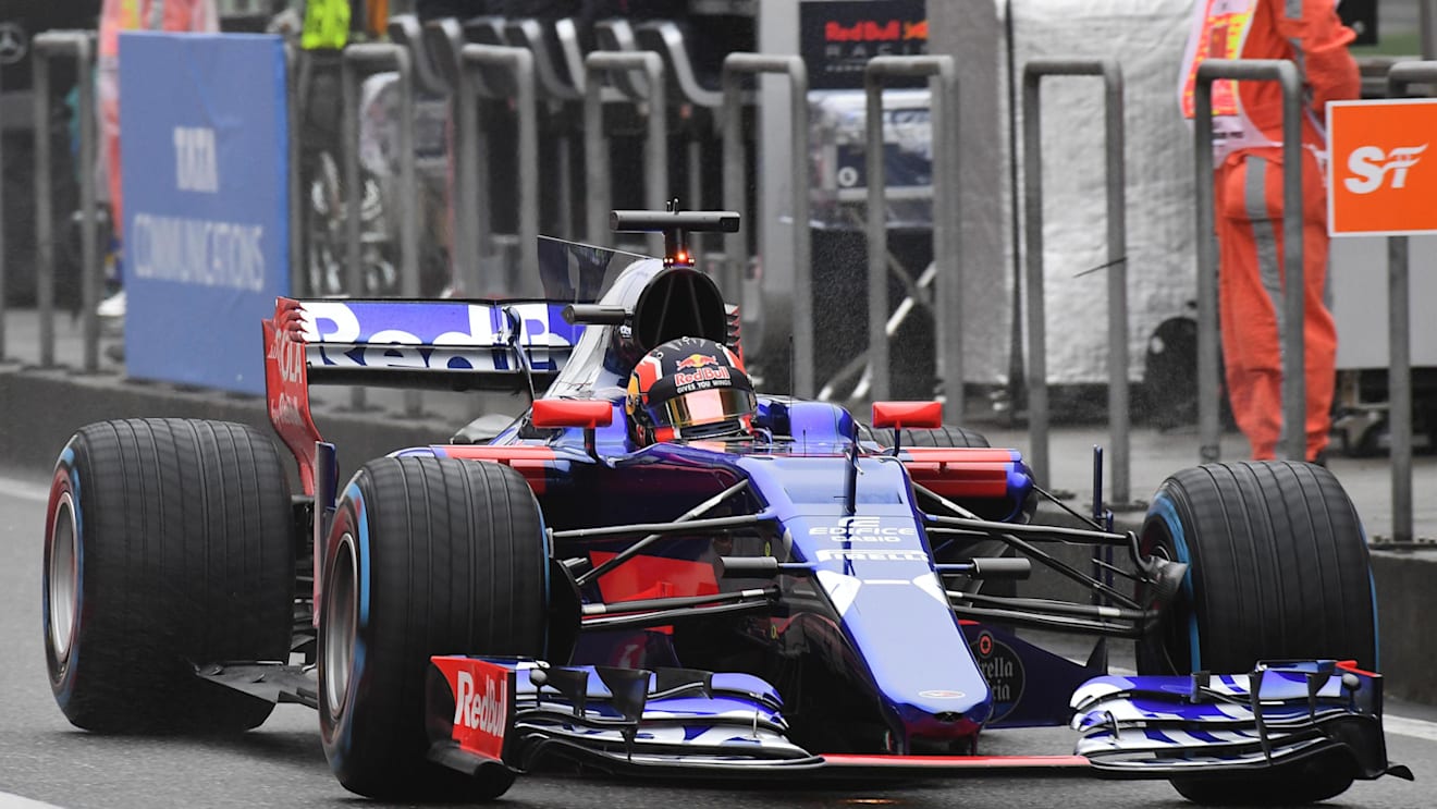 Daniil Kvyat (RUS) Scuderia Toro Rosso STR12 at Formula One World Championship, Rd2, Chinese Grand Prix, Practice, Shanghai, China, Friday 7 April 2017. © Sutton Motorsport Images