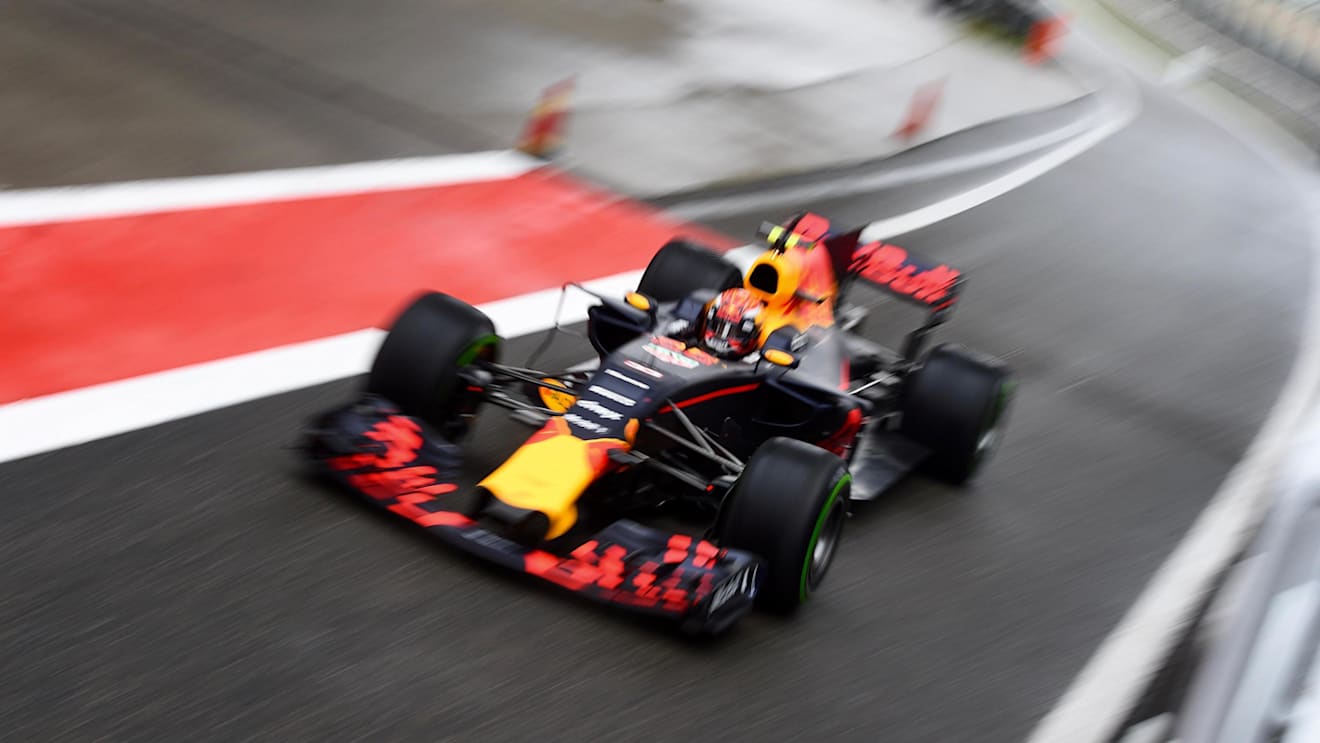 Max Verstappen (NED) Red Bull Racing RB13 at Formula One World Championship, Rd2, Chinese Grand Prix, Race, Shanghai, China, Sunday 9 April 2017. © Sutton Motorsport Images