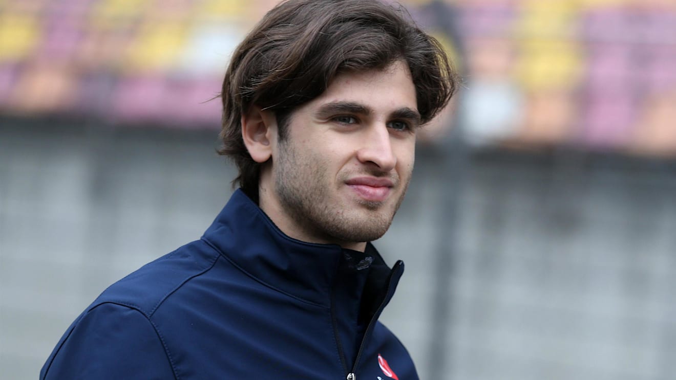 Antonio Giovinazzi (ITA) Sauber at Formula One World Championship, Rd2, Chinese Grand Prix, Preparations, Shanghai, China, Thursday 6 April 2017. © Sutton Motorsport Images
